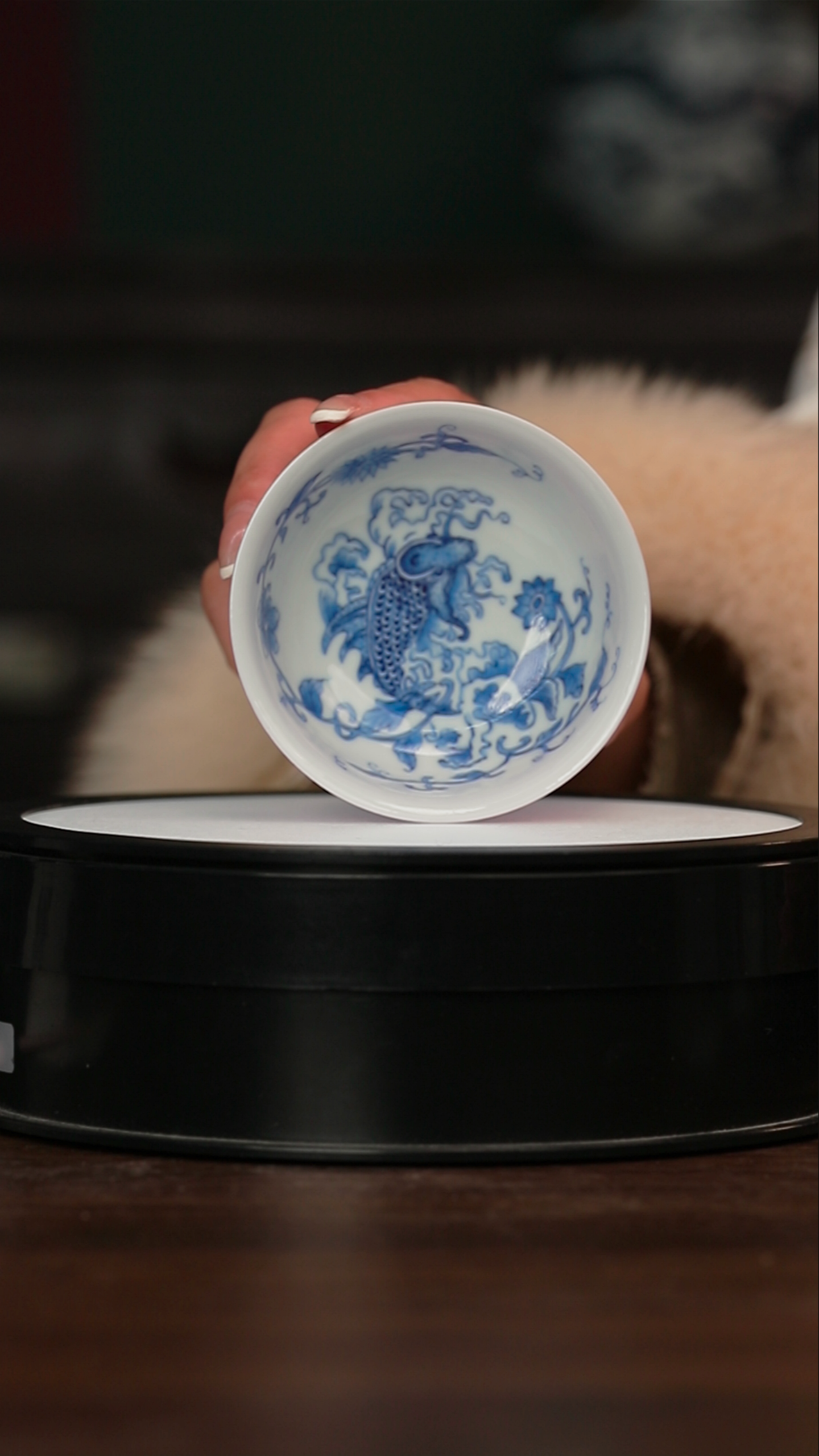 12.7/M303C6/单色釉龙鱼花卉/甫生雅集/主人杯