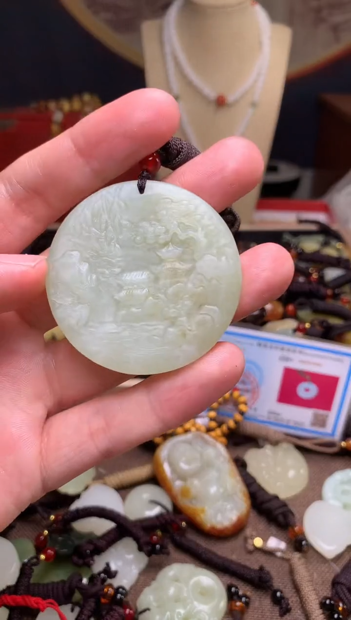 颈饰未镶嵌和田玉新疆料青海料清水和田玉吊坠