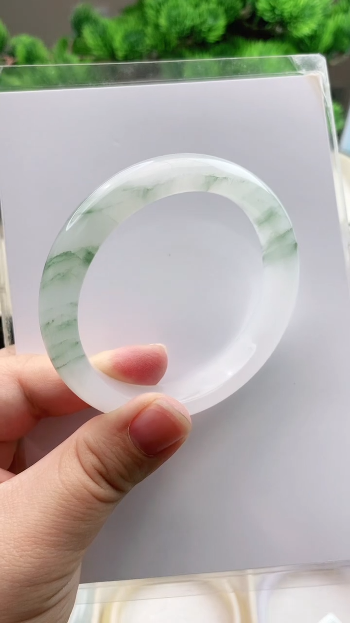 【闪购商品】石英质玉手镯未镶嵌56