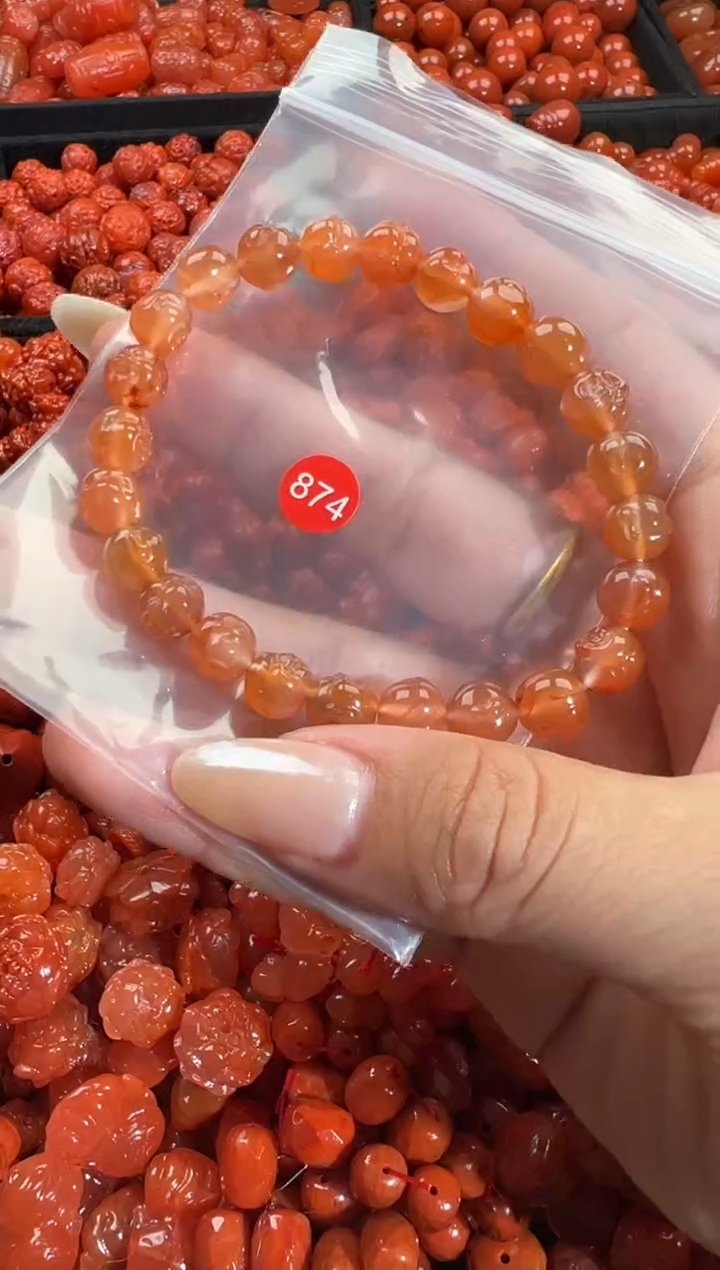 颈饰未镶嵌南红玛瑙1