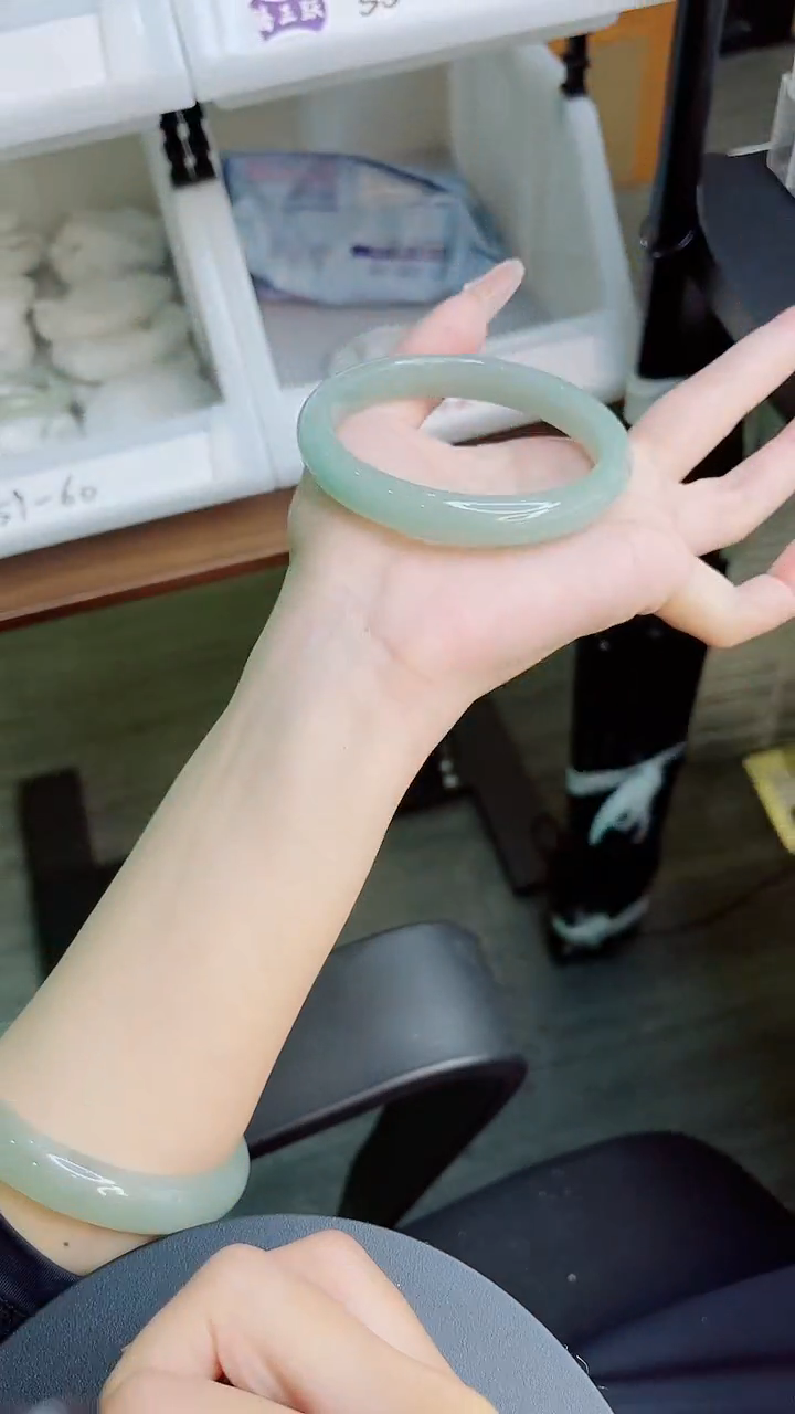 未镶嵌手镯石英质玉27-63