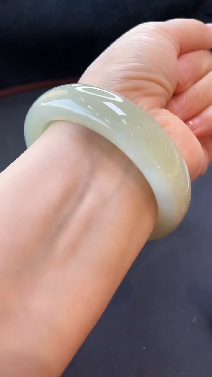 【闪购商品】和田玉未镶嵌手镯孤品手镯