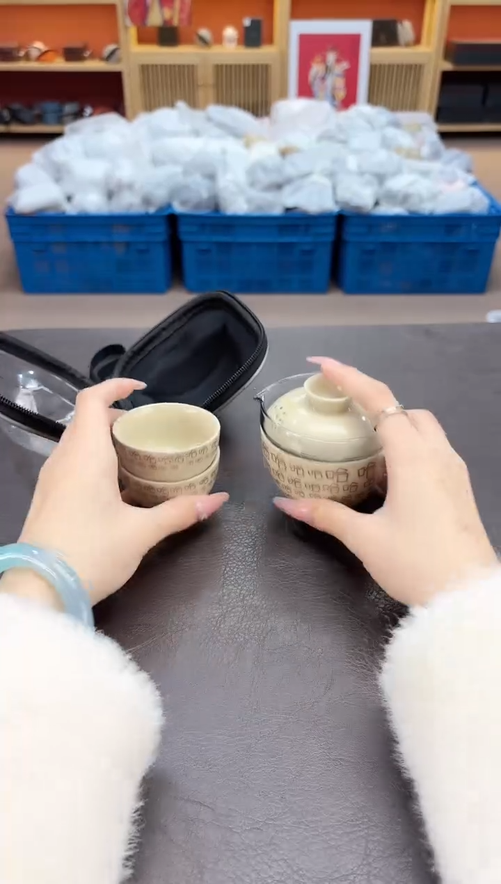 【闪购商品】摆件瓷SC1111111111111