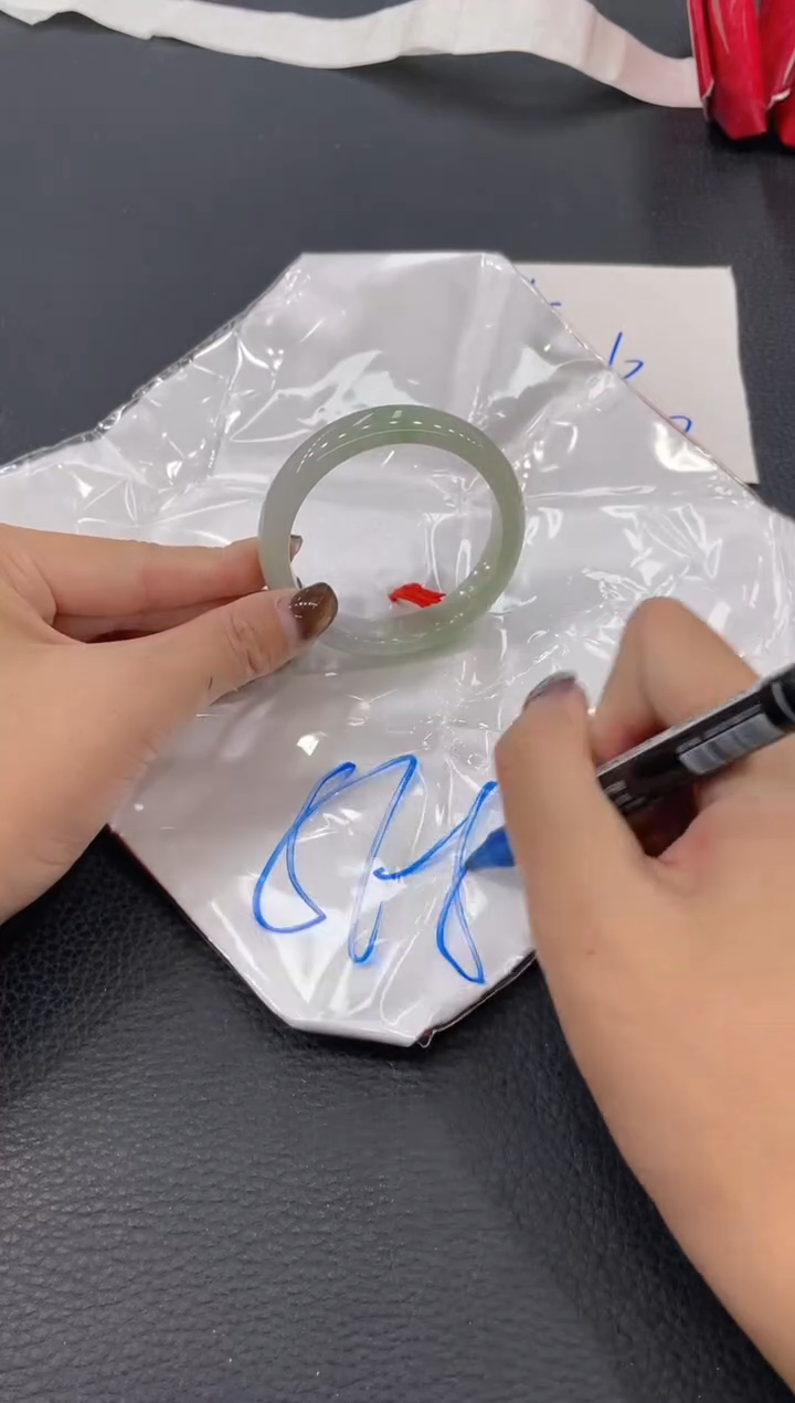 【闪购商品】翡翠手镯未镶嵌手镯