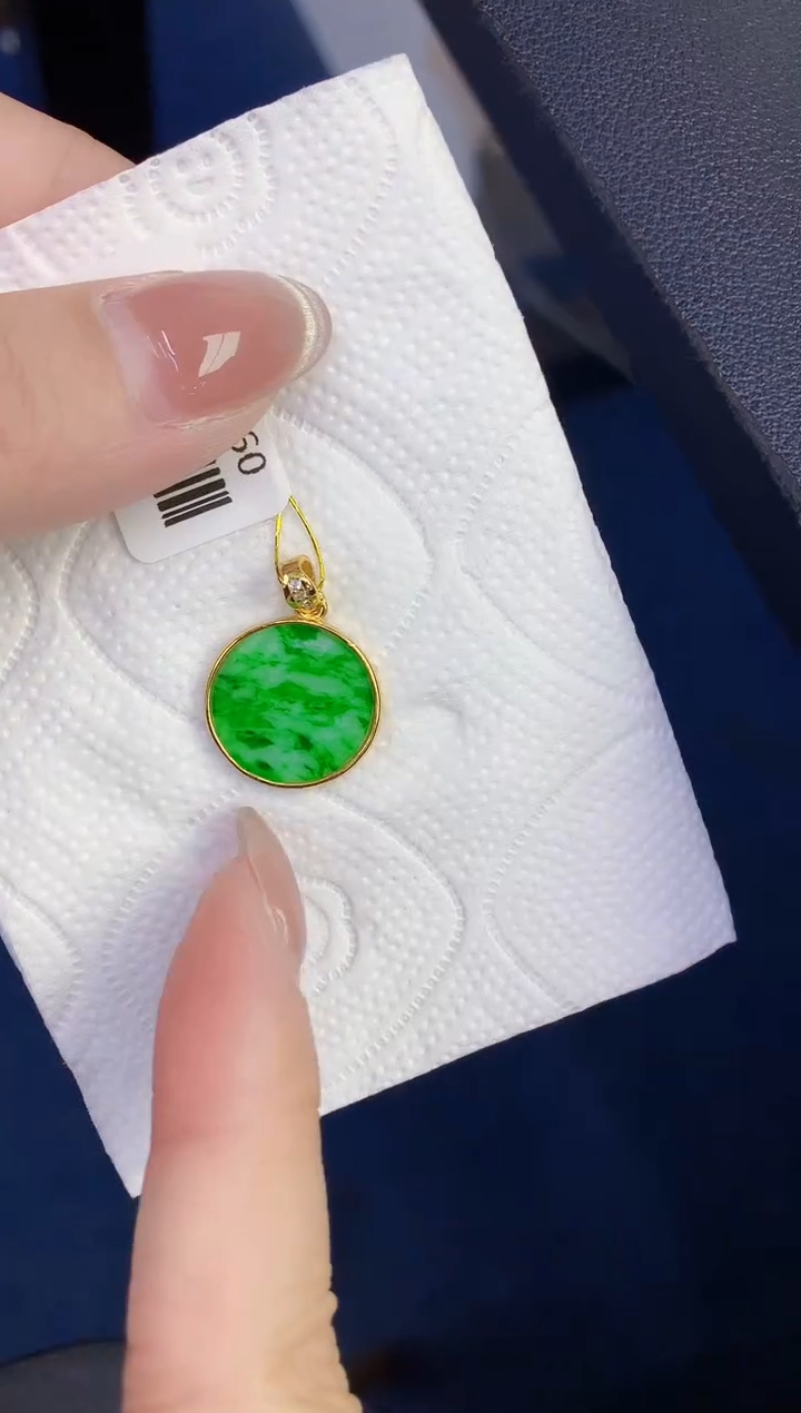 颈饰未镶嵌翡翠缅甸天然翡翠a货