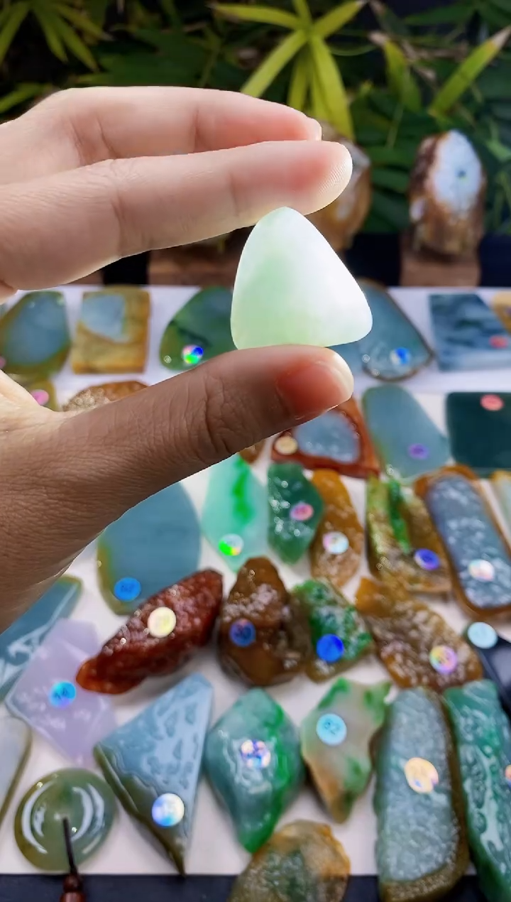 未镶嵌定制翡翠翡翠