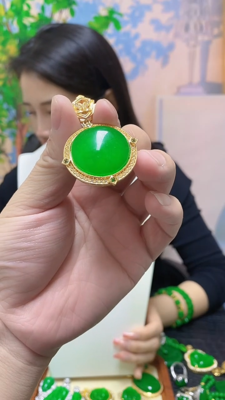 【闪购商品】翡翠14K金镶嵌吊坠(赠链)翡翠吊坠