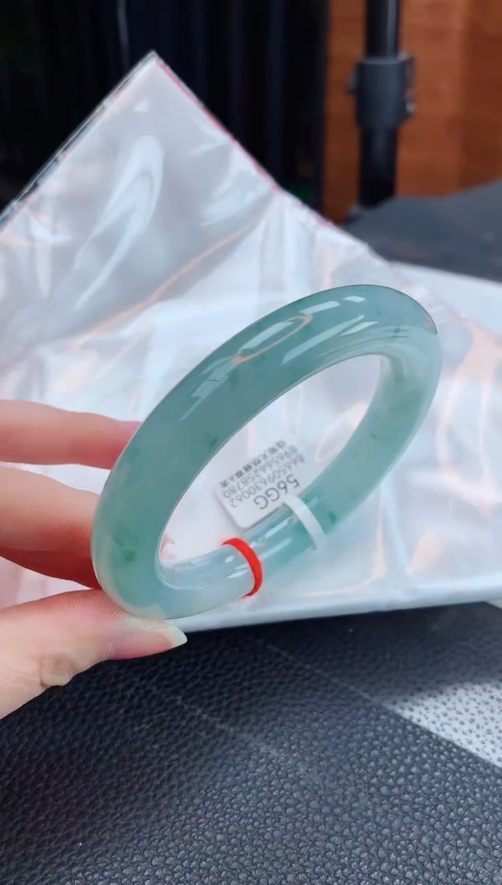 【闪购商品】翡翠手镯未镶嵌缅甸天然翡翠A货手镯