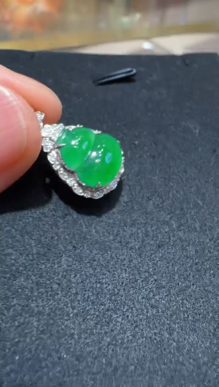 吊坠(不含链)18K金镶嵌翡翠多样性团购发一件