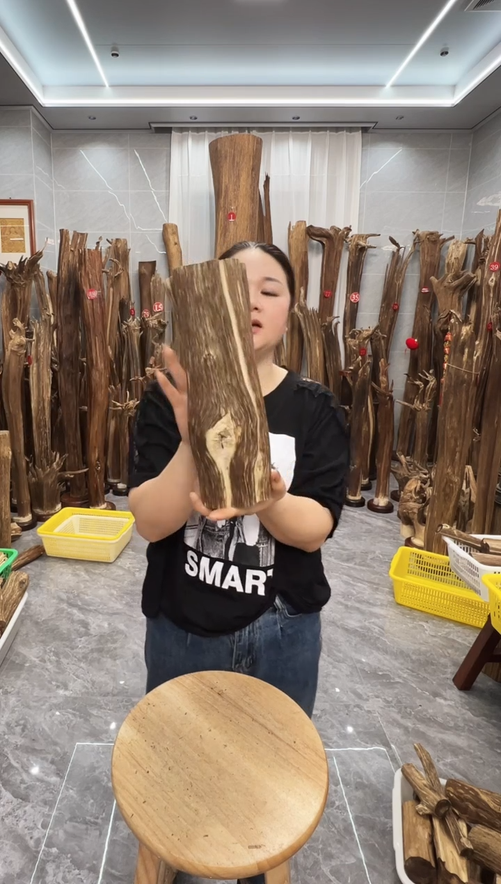 沉香碎屑沉香沉香原料