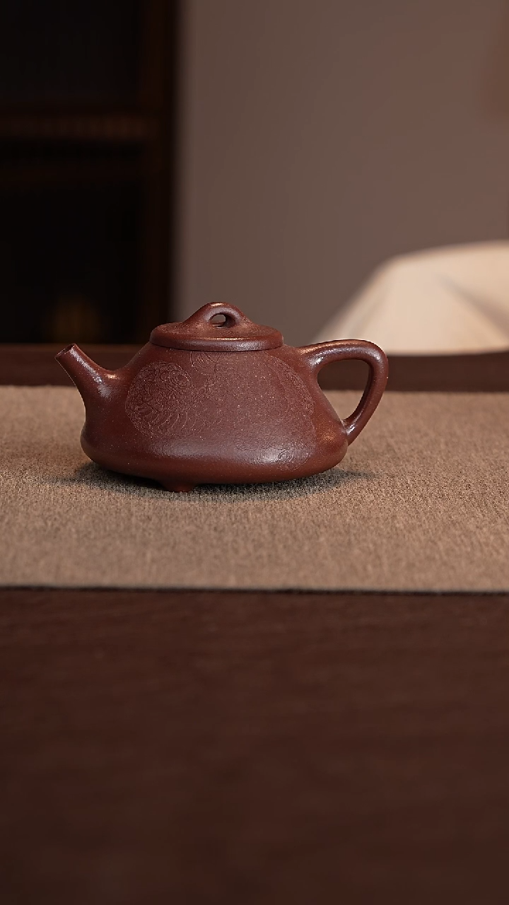 【闪购商品】紫砂茶壶二号井底槽青子冶