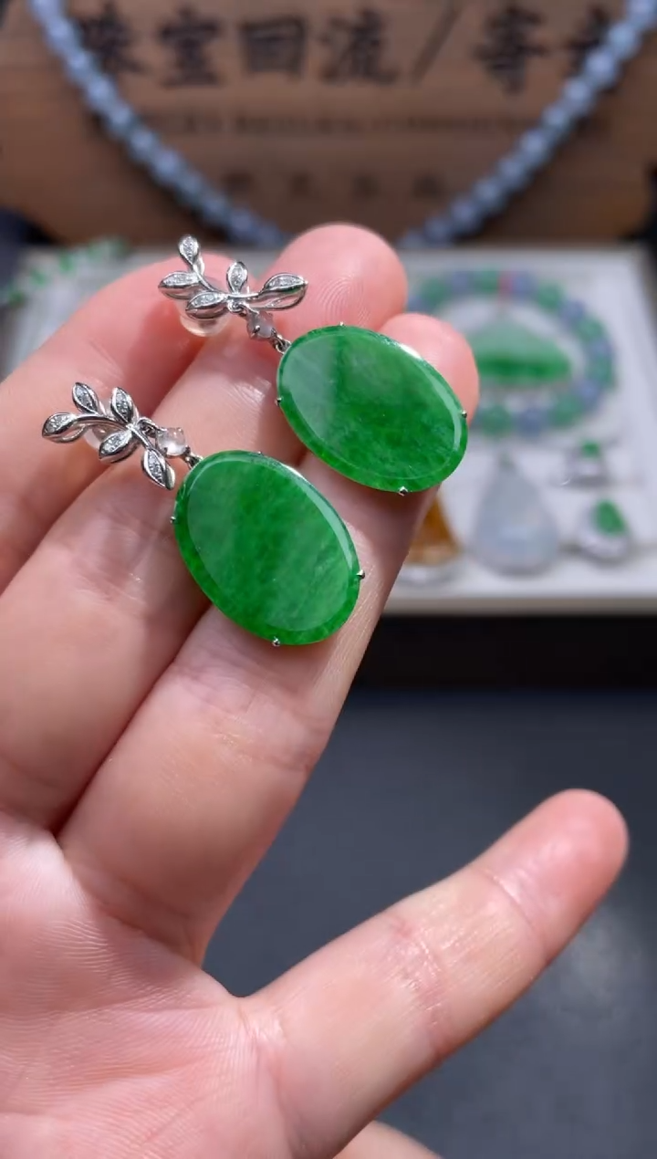 【闪购商品】翡翠耳饰18K金镶嵌116........