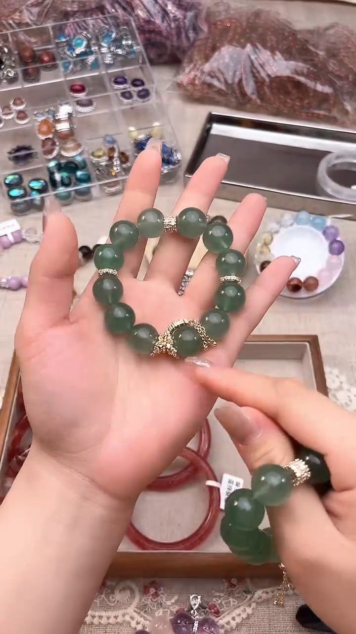 【闪购商品】水晶手链未镶嵌多样性发货发其一颜色微差