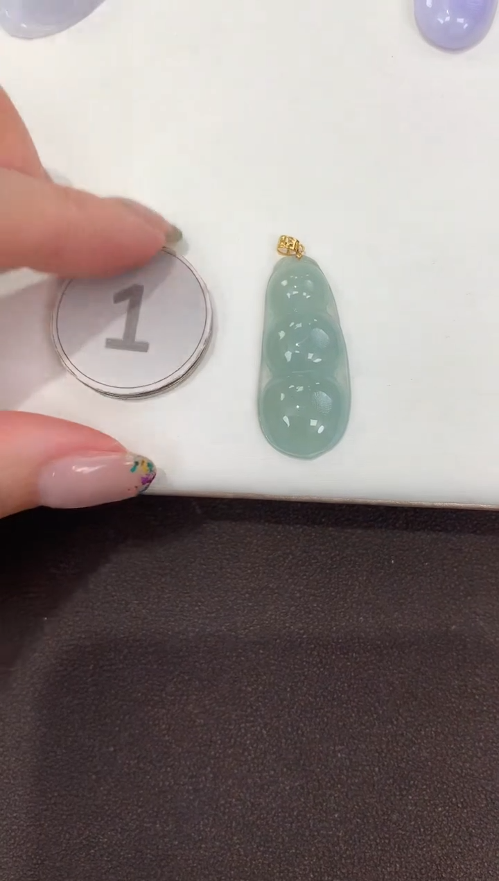 颈饰18K金镶嵌翡翠天然缅甸A货翡翠