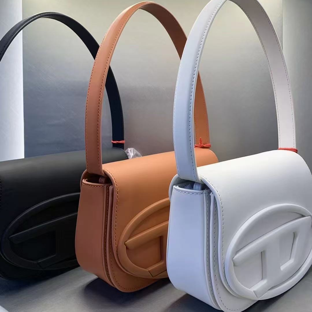 【LOCAT】DIE链条单肩包