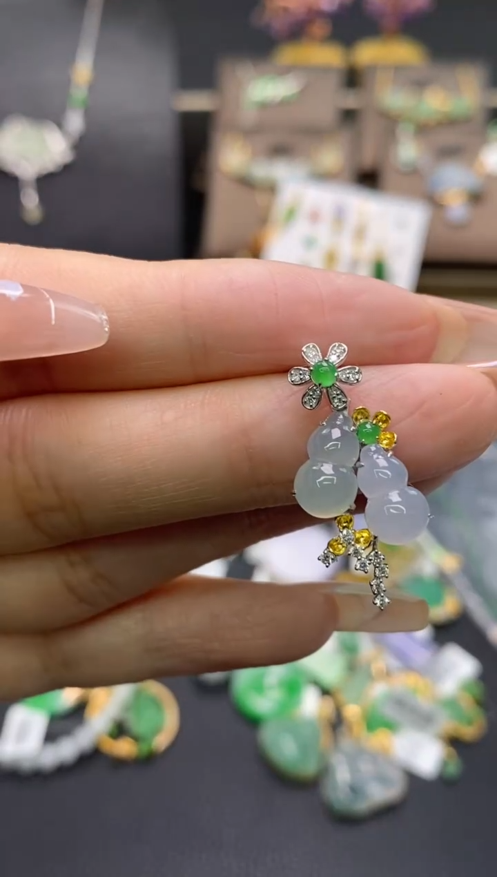 【闪购商品】翡翠颈饰18K金镶嵌净货18498