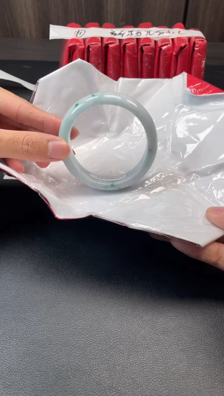 未镶嵌手镯翡翠992