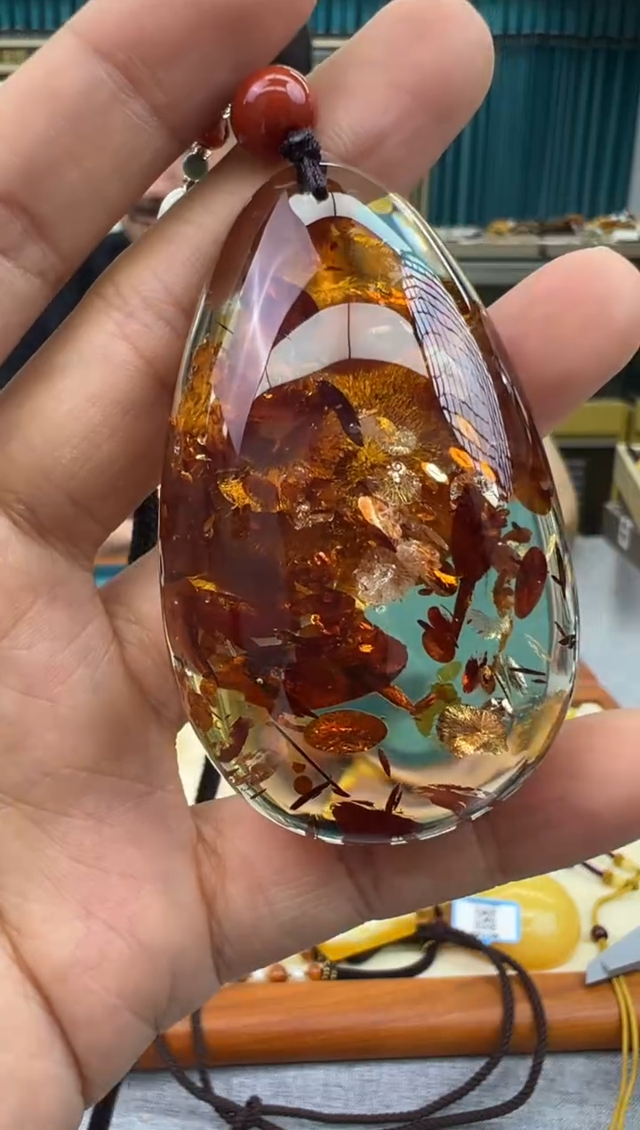 未镶嵌琥珀手链231秒拍号 假一罚三
