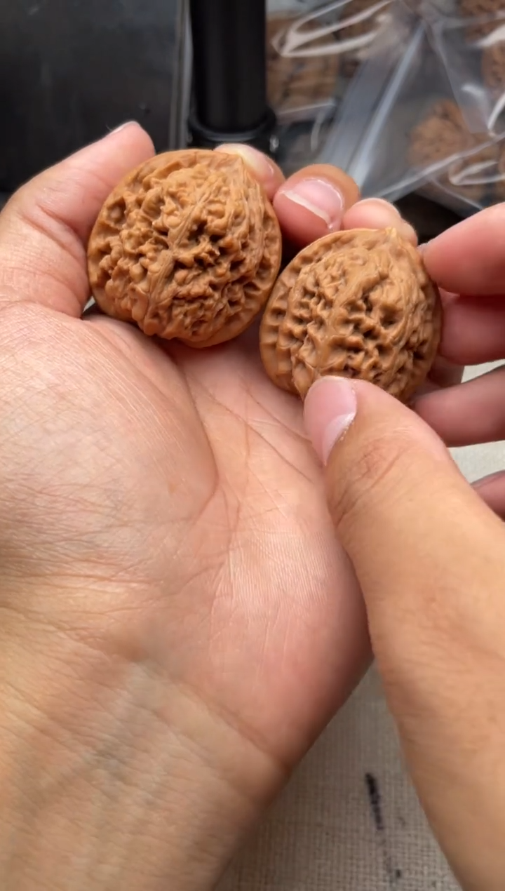 把件文玩核桃翱*1204-翱翔-红锦鲤