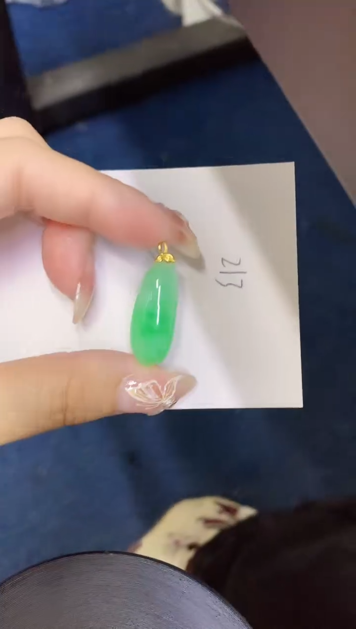 【闪购商品】翡翠颈饰18K金镶嵌000000000000