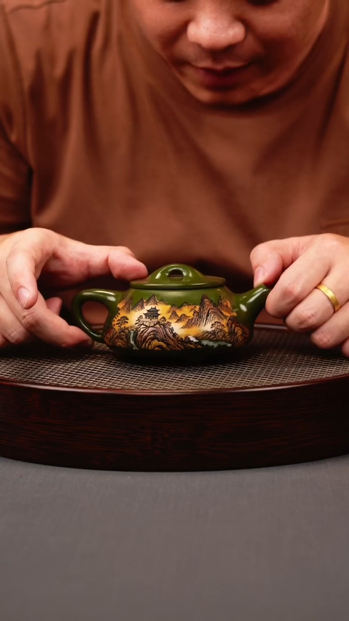 茶壶紫砂绿泥 景州石瓢 彩刻山水