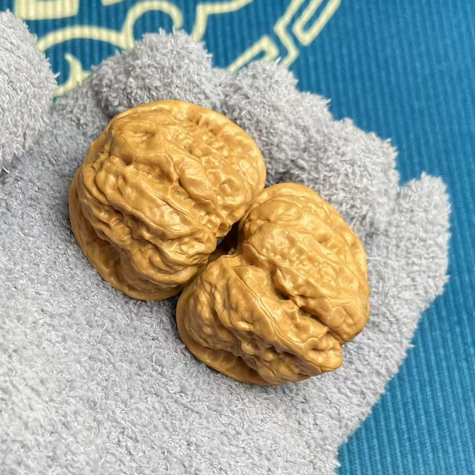 蛤蟆头文玩核桃0505