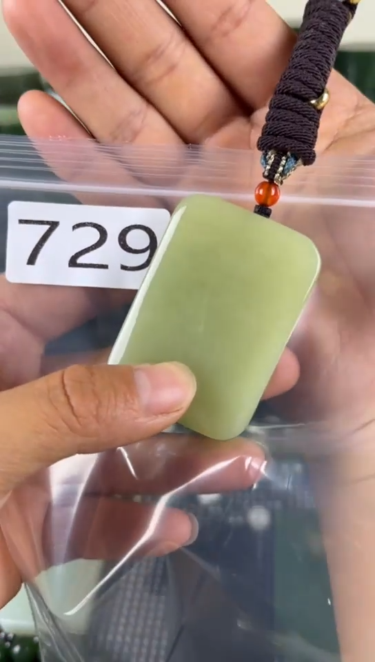 未镶嵌和田玉珠宝半成品牌子