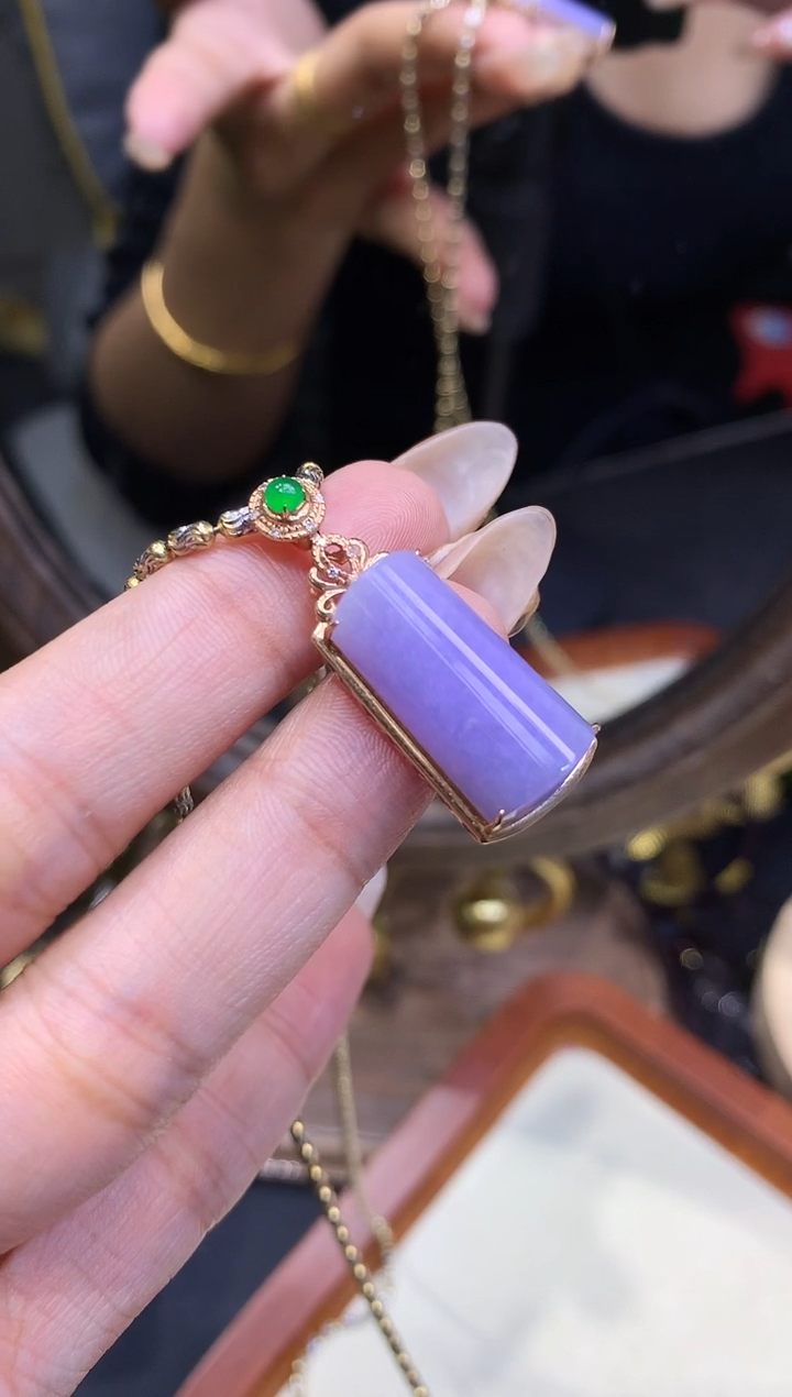 18K金镶嵌挂件翡翠无事柱不含链