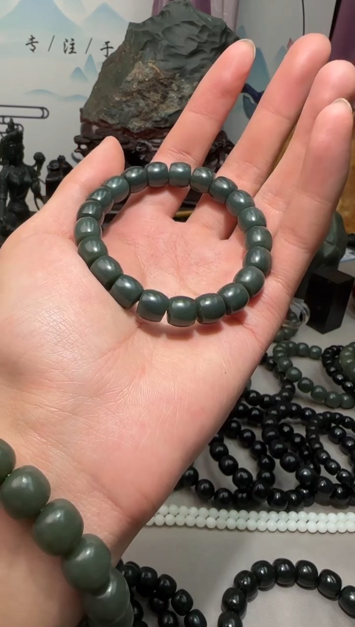 未镶嵌手链和田玉新疆叶城青玉9*10直切手串