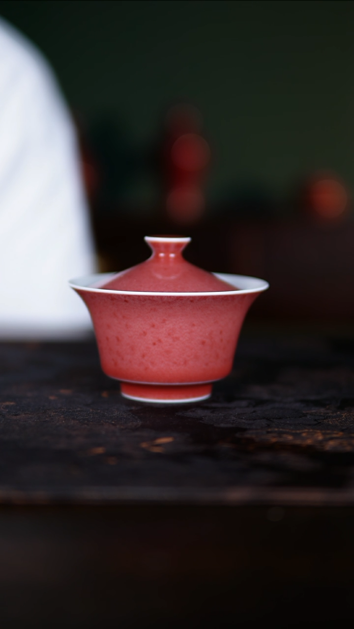 盖碗(****l景德镇纯手工陶瓷豇豆红