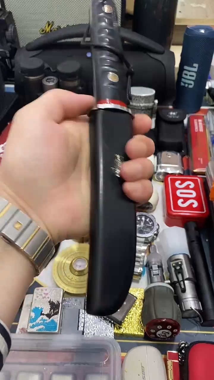 瓷片闪购商品 如图所示