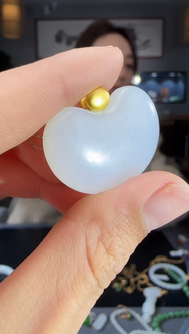 【闪购商品】和田玉吊坠(不含链)18K金镶嵌1