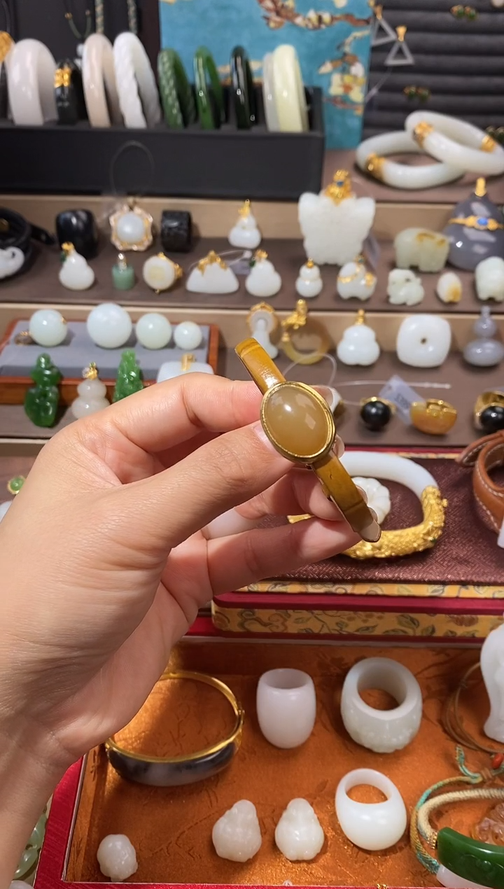 未镶嵌手链和田玉糖玉手牌