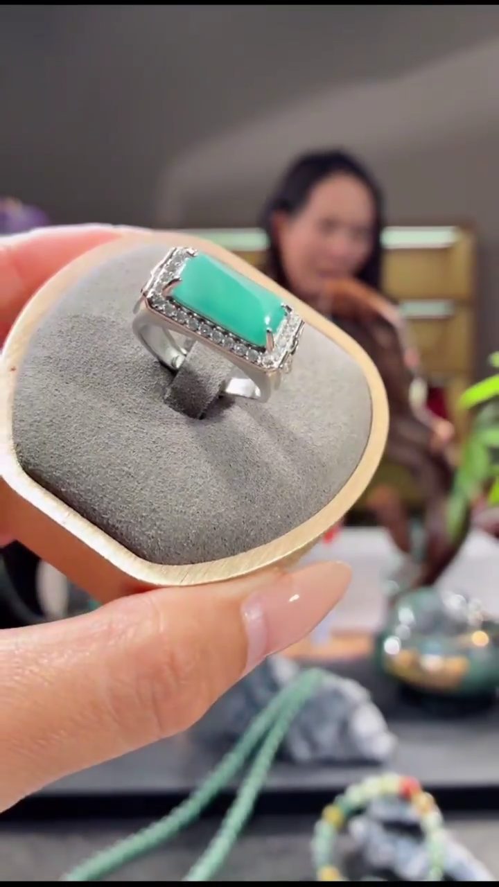 未镶嵌戒指翡翠戒指（多样性发其一）