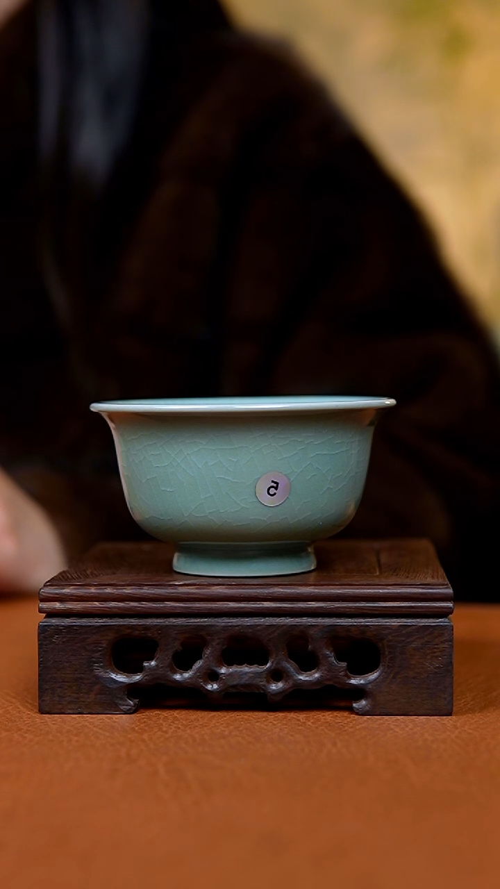 杯深*仿古翡翠绿釉压手杯瑕5