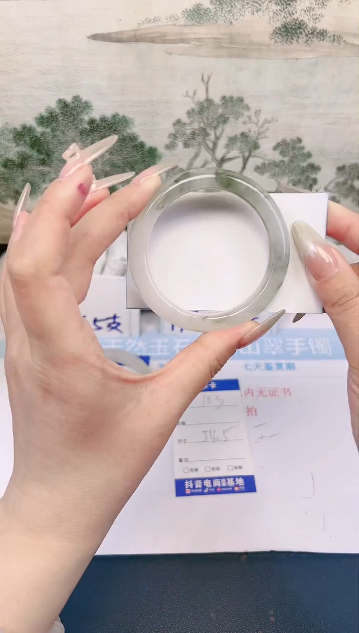 【闪购商品】石英质玉手镯合金103