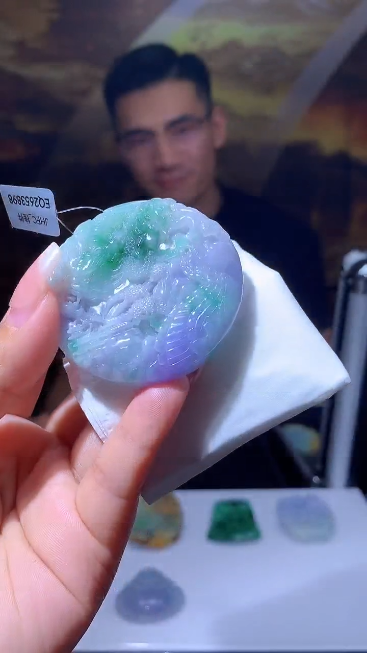 【闪购商品】定制翡翠未镶嵌1085xx-毛货挂件1