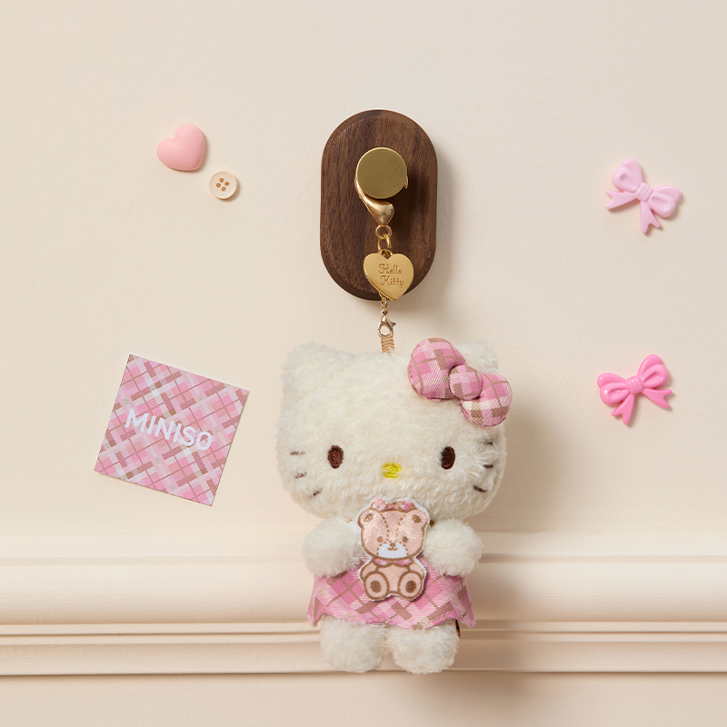 【名创优品X三丽鸥联名】复古格纹系列抱熊挂件-Hello Kitty款