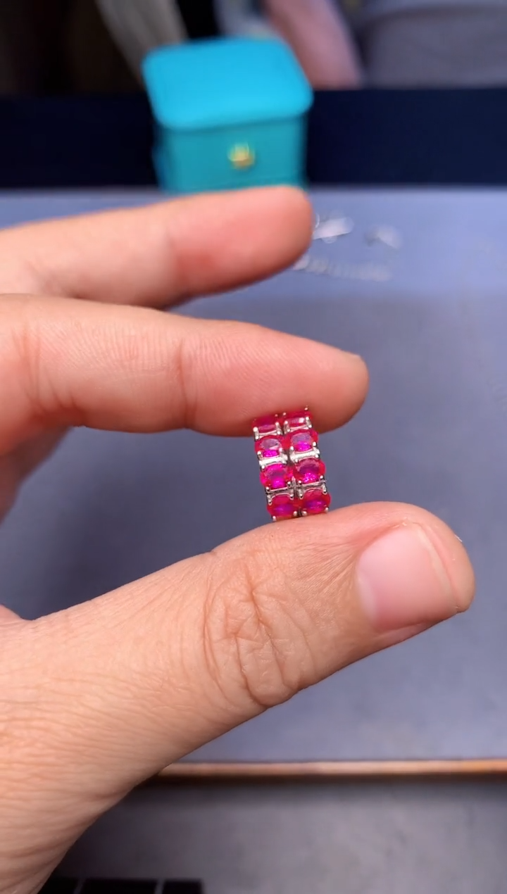 【闪购商品】红宝石耳饰银S925镶嵌.........