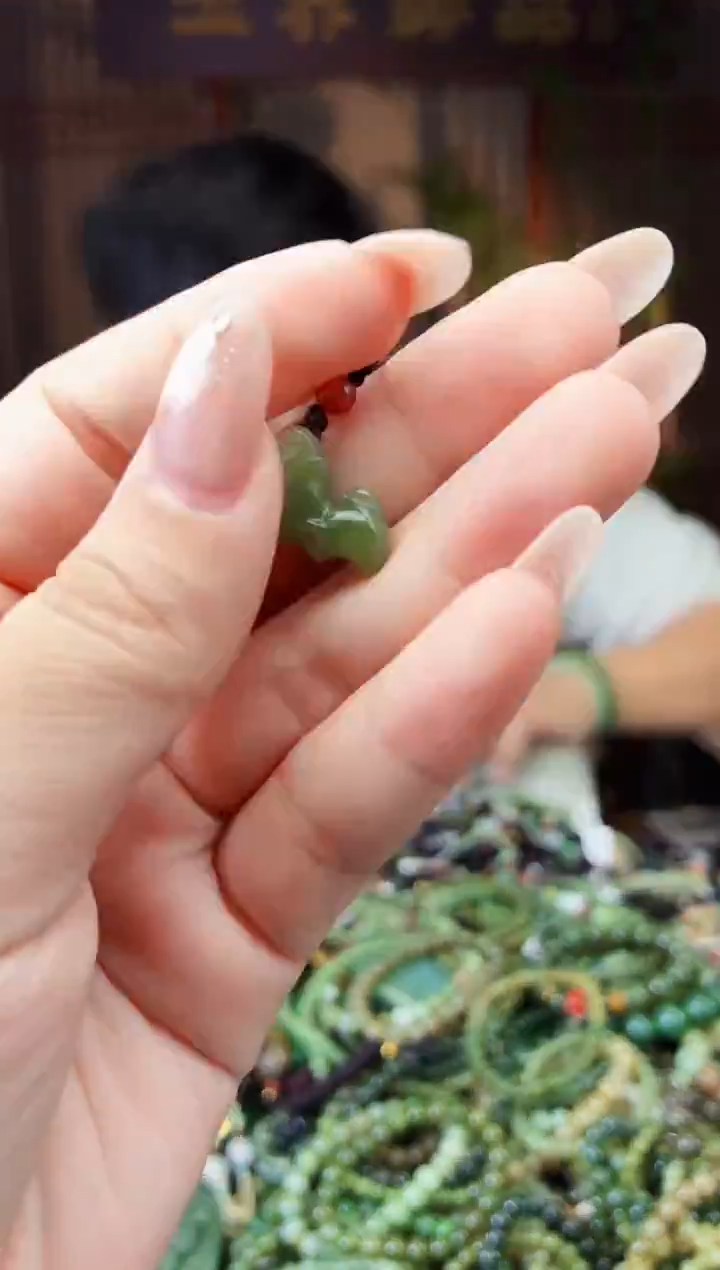 颈饰未镶嵌和田玉多样性发货拍一发一