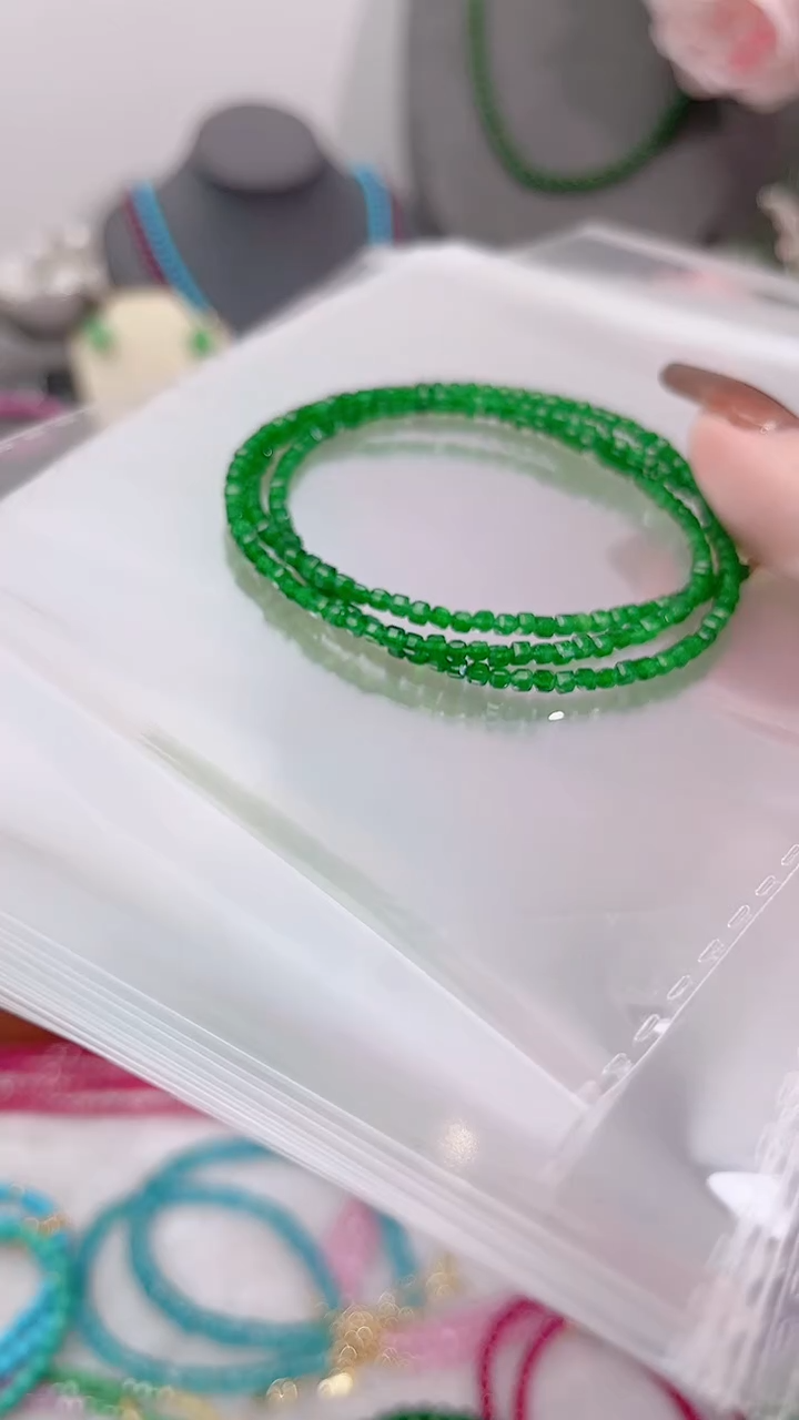 银S925镶嵌手链石榴石（沙弗莱）三圈绿方99