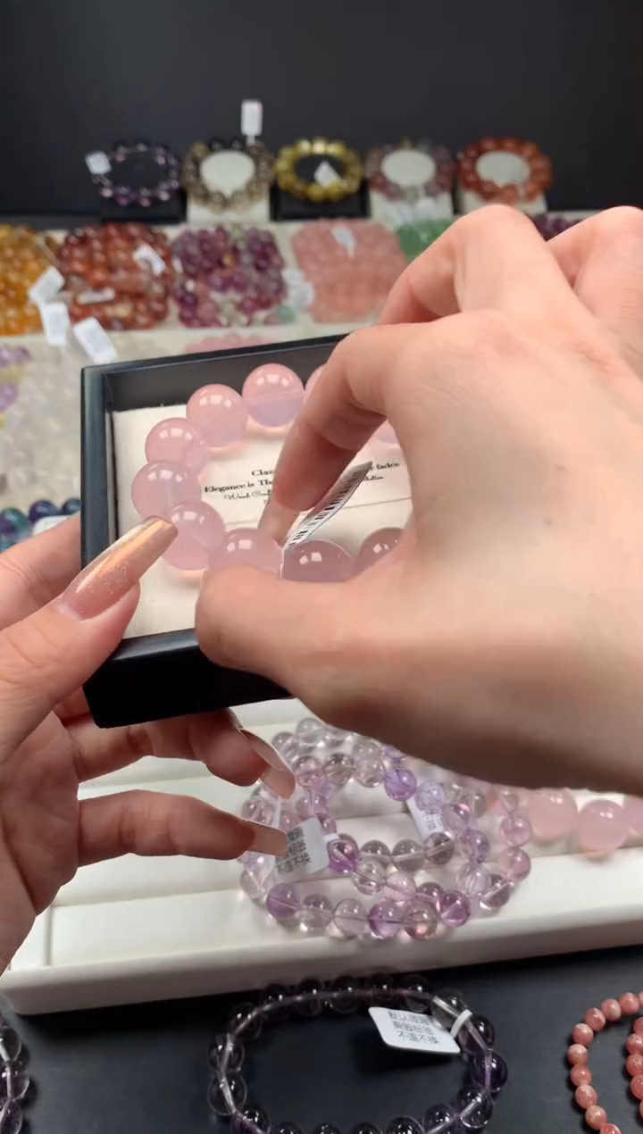 【闪购商品】水晶手链未镶嵌马粉17MM a40