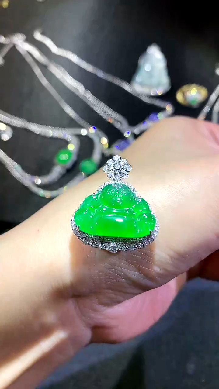 【闪购商品】翡翠吊坠(不含链)18K金镶嵌113-佛公