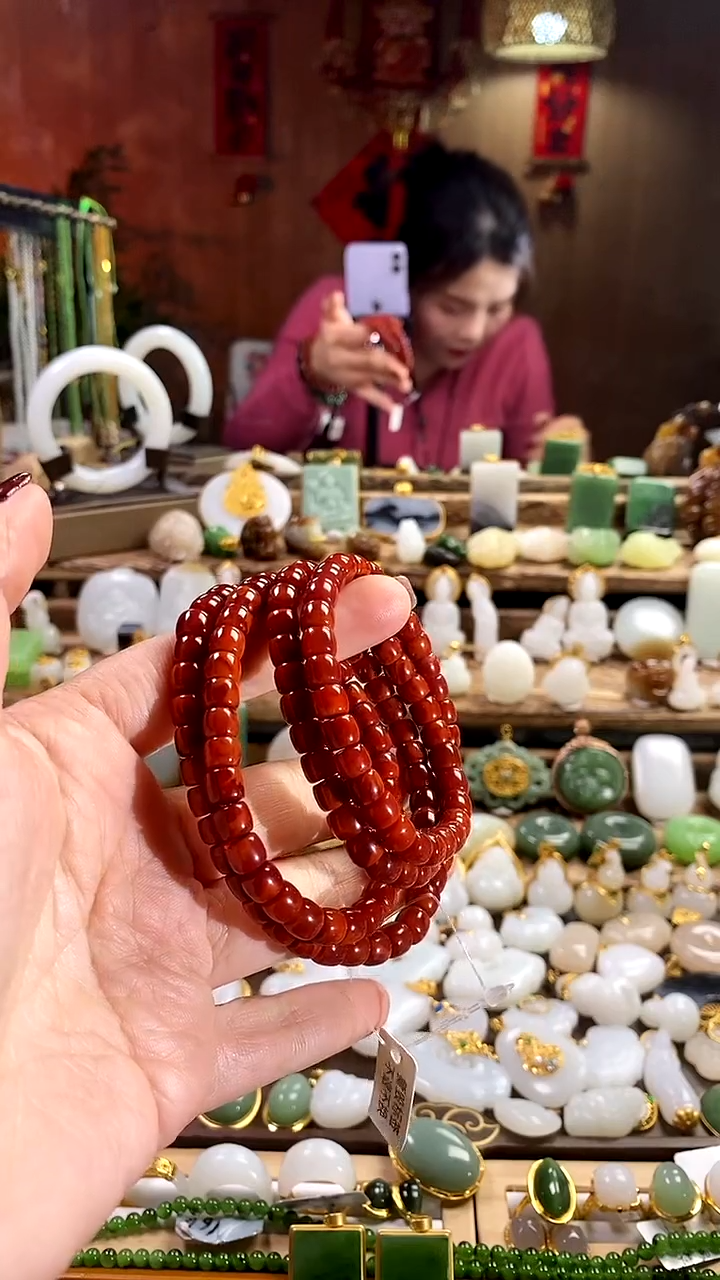 【闪购商品】南红玛瑙项链未镶嵌。