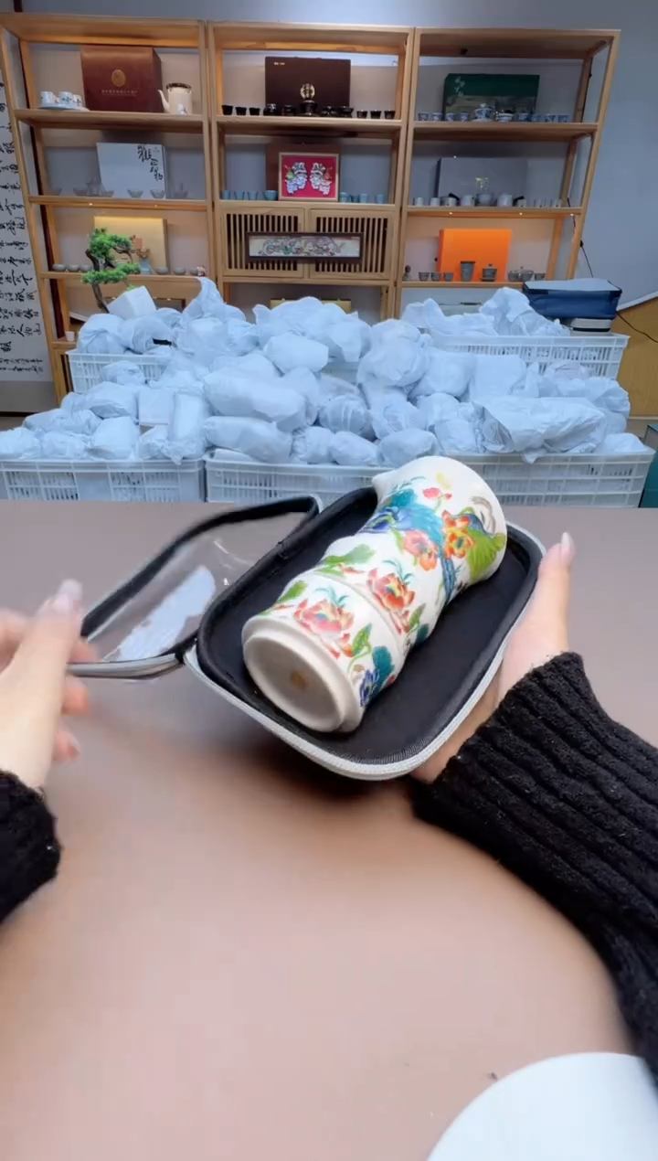 【闪购商品】摆件瓷制品S1111111111111