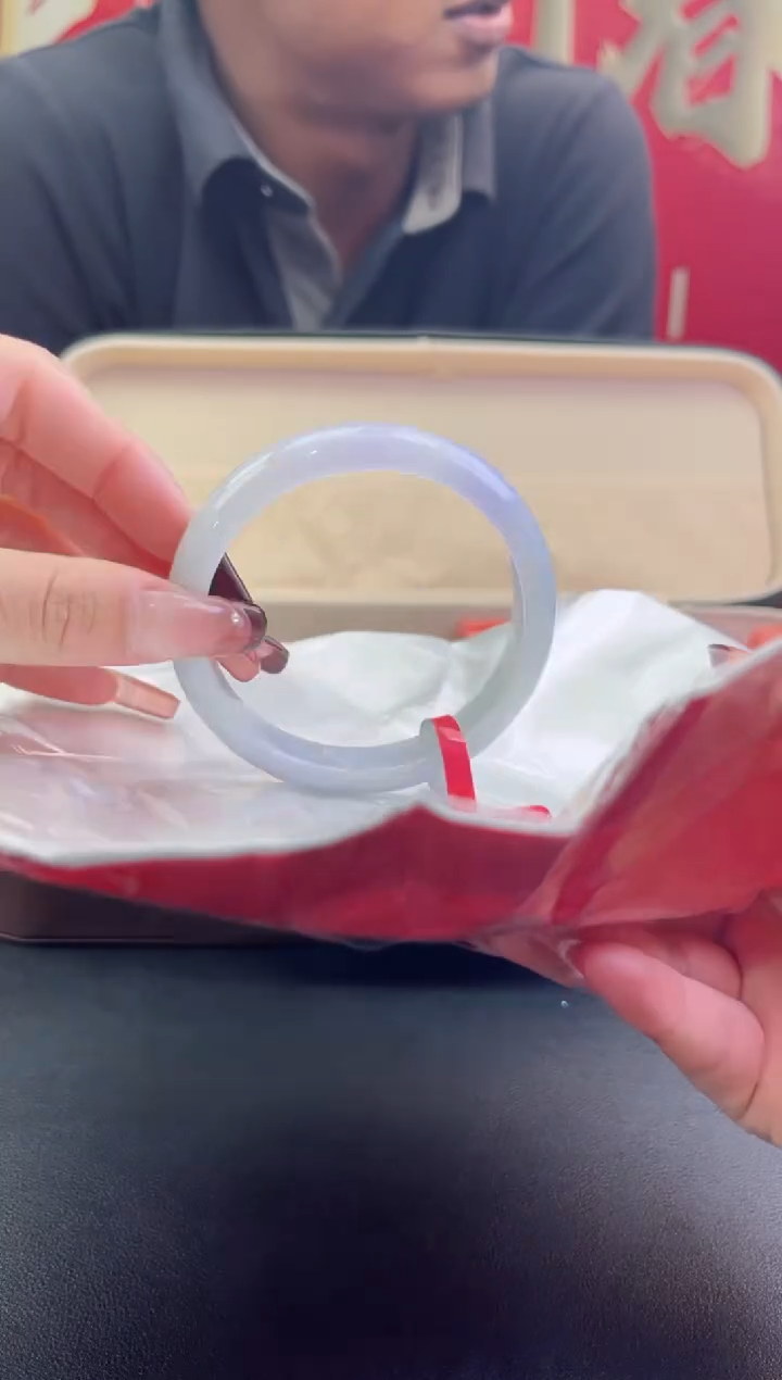 【闪购商品】翡翠手镯未镶嵌翡翠手镯12