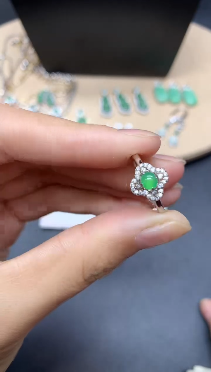 【闪购商品】翡翠戒指银S925镶嵌蛋面【无服务费】