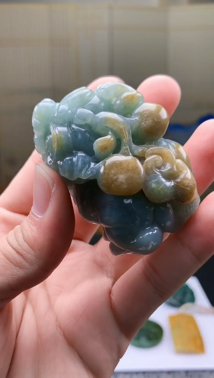 【闪购商品】定制翡翠未镶嵌4917bb-毛货挂件63