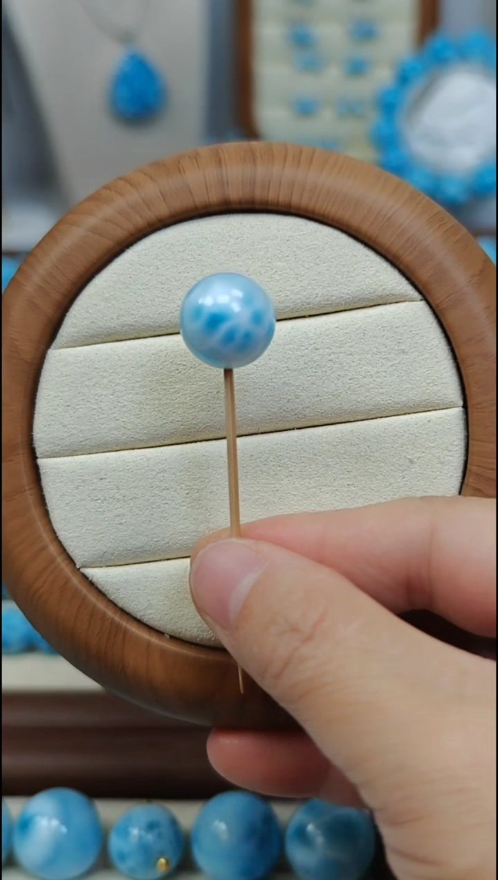 未镶嵌针钠钙石（海纹石）珠宝半成品水***?多样性发一