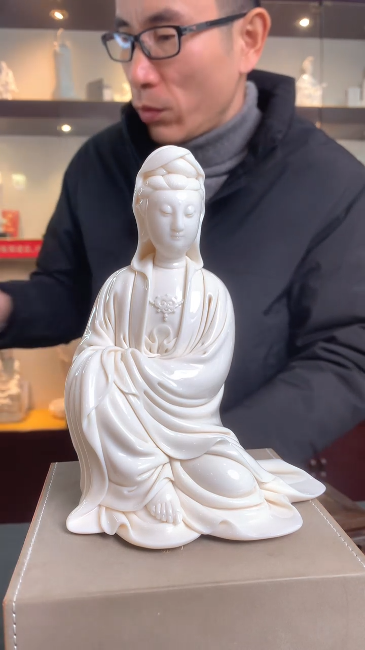 【闪购商品】摆件披座观音 德化白瓷  